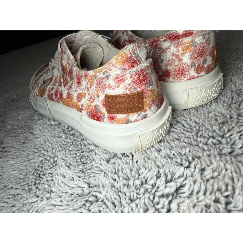 Blowfish Malibu Kids Floral Slip On Sneakers Pink Orange Distressed Canvas Sz 11